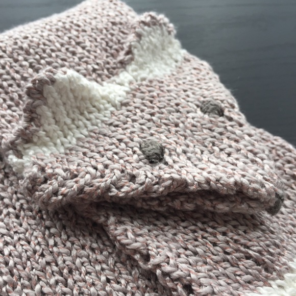 Back in Stock: Kawaii Fox Stole Scarf Pink Knit Ascot - Picture 4 of 6